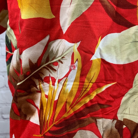 VINTAGE BASIC EDITIONS Hawaiian Shirt Red Button Down with Short Sleeves - Picture 7 of 13